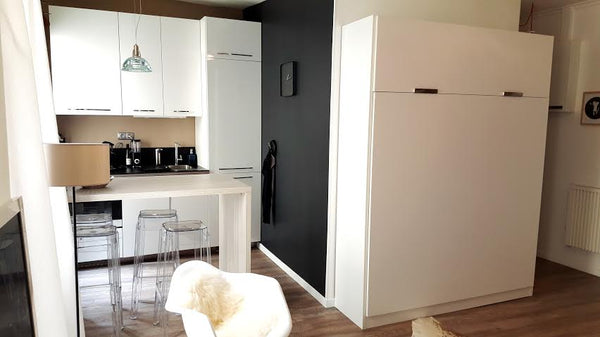 A louer grand studio (30m2) idéalement placé dans l’un des quartiers les plus br Avignon, France Tres grand studio République Entire rental unit vacation rental 9938310