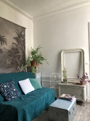 The view from the appartement is a small green court yard, wich makes it very li Paris, France Charming 2 rooms appartement Entire rental unit vacation rental 7080585
