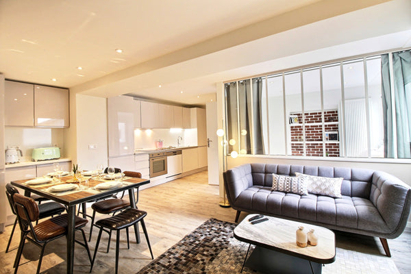 In the heart of Montorgueil, central district of Paris, this furnished apartment Paris, France Grand Bellan - Montorgueuil Entire rental unit vacation rental 28296057