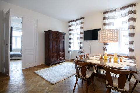 Nice & welcoming spacious place for 6 persons, in traditional old Viennese resid Vienna, Austria Lovely Family&Friends Central Flat Entire rental unit vacation rental 11375450