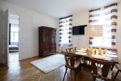 Nice & welcoming spacious place for 6 persons, in traditional old Viennese resid Vienna, Austria Lovely Family&Friends Central Flat Entire rental unit vacation rental 11375450