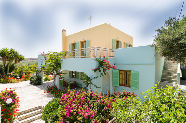 Fantastic 4-Bedroom Villa, with marvelous garden and only a few meters from the  Athens, Greece Traditional Villa Near the Beach Entire villa vacation rental 821019