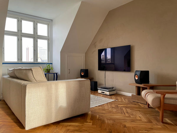 Top floor apartment quietly retreated in a courtyard in the most central part of Copenhagen, Denmark Quiet apartment with balcony and sunset view Entire condo vacation rental 654366638530123390