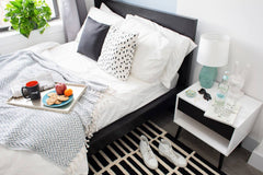 Modern digs meet vintage aesthetic in this spacious roommate-friendly apartment,  Rental unit in Brooklyn · 1 bedroom · 1 bed · 1 bath Private room in rental unit vacation rental 925308290525929449