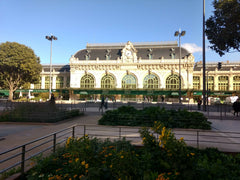 Bonjour.<br />Dans le quartier chic des Brotteaux accessible de la gare sncf à p Lyon, France t3 brotteaux part-dieu balcons ascenseur Private room in condo vacation rental 23481514