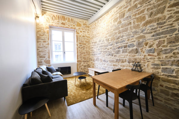 Profitez d'un logement élégant et central, tout près du Vieux Lyon, de la place  Lyon, France Charmant proche Vieux Lyon Entire rental unit vacation rental 775293475004904972