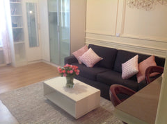 Cozy and charming studio in the very heart of Paris on the Rue Rivoli in the  <b Paris, France Nice studio in Paris ❤ Louvre-Rivoli Entire rental unit vacation rental 13446434