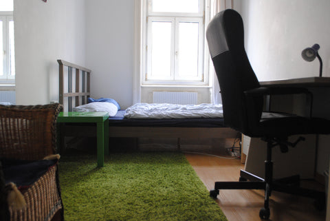 Das Zimmer befindet sich in einer großen Wohnung, die insgesamt auf 120qm kommt  Berlin, Germany Gemütliches Zimmer im 9. Bezirk Private room in rental unit vacation rental 9982102