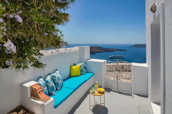 Welcome to Barocco Bello Studio<br /><br />The house is at Firostefani which mea Athens, Greece Barocco Bello Studio Entire home vacation rental 36586163