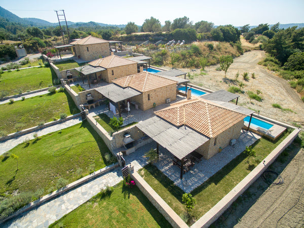 Salagro Villas are located in the community Salakos, at the foot of Mount Prophe Egeo, Greece Levanda Apartment Entire rental unit vacation rental 16432700