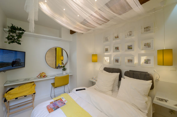 Located in a private residence in the heart of Paris nearby many museums, shops  Paris, France Magnificent Apartment in the Haut-Marais! Entire rental unit vacation rental 20629175