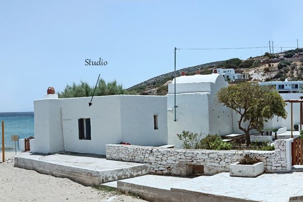 Enjoy your vacation under the relaxing sound of sea waves in a unique setting ri Scottsdale, AZ Villa Zampia - Studio Cycladic home vacation rental 35015262