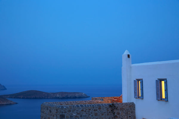 This wonderful home may host up to 6 people in 3 bedrooms with 2 bathrooms. Its  London, United Kingdom Rammos Villa 1 - adjacent to a pool Cycladic home vacation rental 7334953