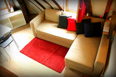 A romantic apartment looking over the dam.<br />This is the only way to stay in  France Canal St Martin Dam View Apartment Entire rental unit vacation rental 1443946