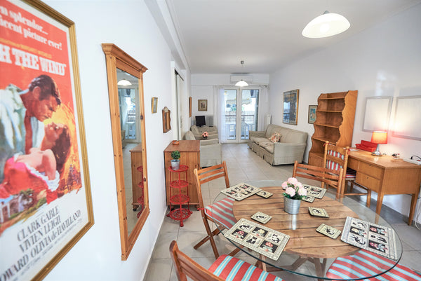 Mondo Cosseri Xenia is an apartment in center of Athens. Xenia is ideal for ente GR Mondo Cosseri Xenia-Apartment in center of Athens Entire rental unit vacation rental 29795126
