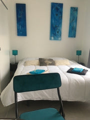 Profitez d'un logement élégant et central sur Bordeaux à 9 minutes à pied de la   BORDEAUX STUDIO NEUF DRAPS COMPRIS Entire vacation home vacation rental 553495576228840832