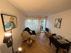 Simplifiez-vous la vie dans ce logement paisible et central.<br /><br />Studio r Pessac, France Studio neuf entièrement équipé à Pessac Centre Entire condo vacation rental 627409026388954350