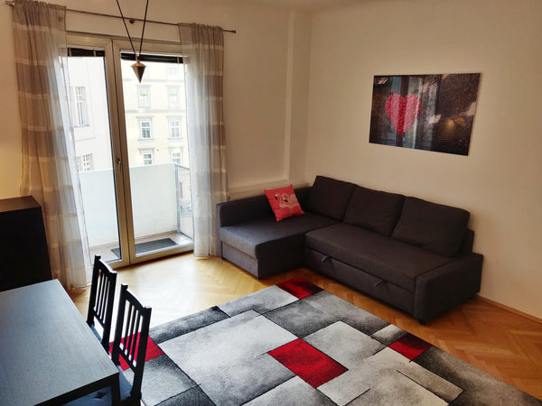 Dear friends,<br />we want to welcome you in our cozy flat in a central and calm Vienna, Austria Quiet apartment near the Webster University Entire rental unit vacation rental 22323136