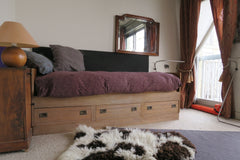 Simple room, quiet and arty<br />CENTER OF PARIS EASY TRANSPORTATION everywhere   quiet & very good location Private room in rental unit vacation rental 17828099