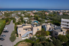 This property is 10 minutes walk from the beach. Set in an extended 7,000 sq. me  Your Memories Apartment Triple "By Estia" Entire rental unit vacation rental 573577809840962147