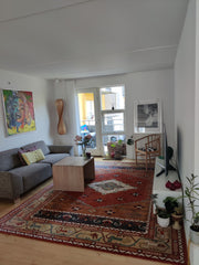 Hele gruppen har nem adgang til alt fra denne centralt beliggende bolig.<br /><b Frederiksberg, Denmark Skøn lys lejligheden med altan og gårdhave. Entire rental unit vacation rental 50698288