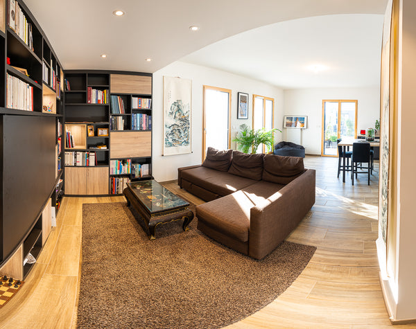 Hi (and welcome)!<br /><br />Close to public transport (metro B for Part-Dieu in Lyon, France Chambre(s) privée(s) dans bel appartement Lyon 7 Private room in rental unit vacation rental 624585461918534321