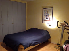 Appartement jaune et bleu où il fait bon vivre, il est accueillant, chaleureux e Paris, France Appartement accueillant, chaleureux Entire rental unit vacation rental 9376629