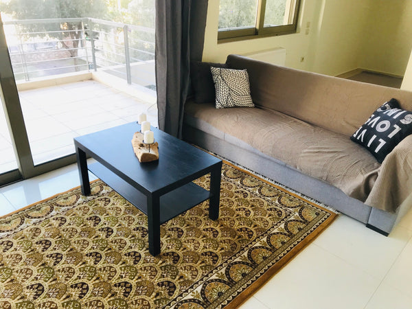 A simlpistic and minimal flat to accomodate you during your staying in Athens. L Ymittos, Greece A place to remember! Entire rental unit vacation rental 31084001