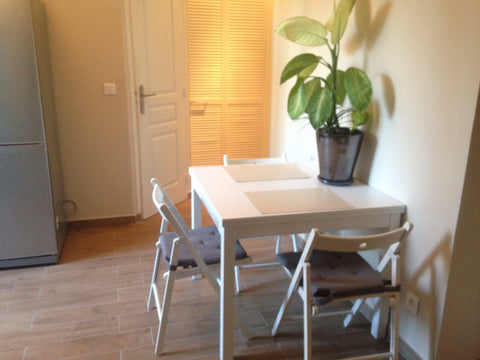 Appartement agréable avec chambre spacieuse et séparée.<br />Confortable et char Paris, France Bel appartement au coeur du 18ème. Entire rental unit vacation rental 15633458