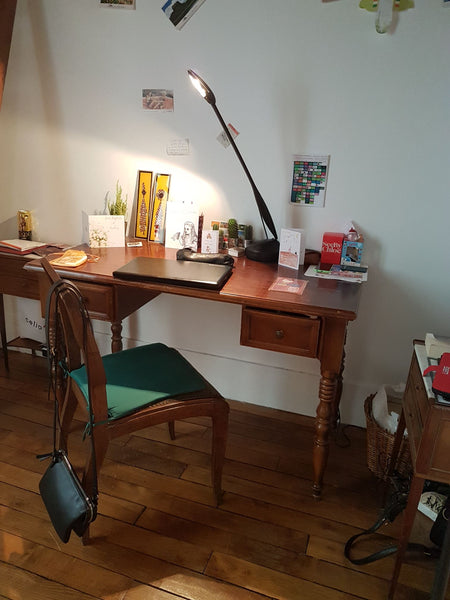 Appart hausmanien de 80m2.<br />La chambre est pratique avec son lit en mezzanin Nice, France Sous loc estivale Paris 17 Private room in condo vacation rental 19250863