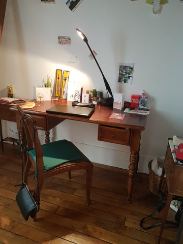 Appart hausmanien de 80m2.<br />La chambre est pratique avec son lit en mezzanin Nice, France Sous loc estivale Paris 17 Private room in condo vacation rental 19250863