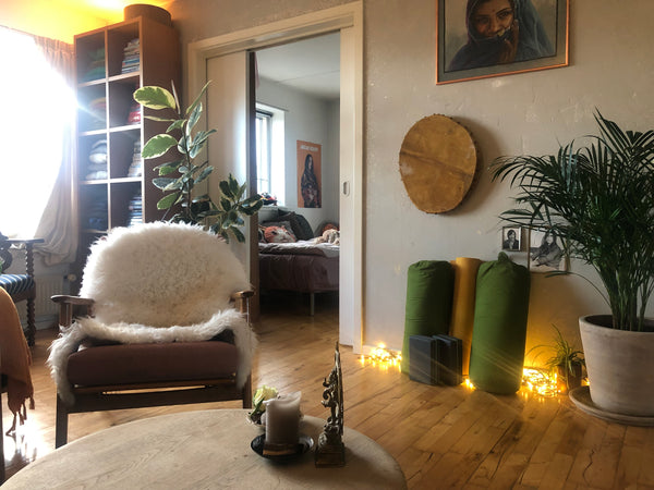 Bright light - Cozy - Urban flat and vibe.<br /><br />10 minuts from the beach a Copenhagen, Denmark Urban apartment with a sunny Balcony Entire rental unit vacation rental 24226047