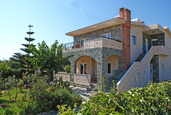 Delightful, detached modern and peaceful villa, close to the sea (280 m), in the Chania, Greece Skoutelonas Villa Entire villa vacation rental 2610965