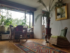 Sur le toit de la Gare Montparnasse, dans immeuble d'architecte à la façade clas Paris, France Sur le toit de la Gare Montparnasse... Entire condo vacation rental 5910802