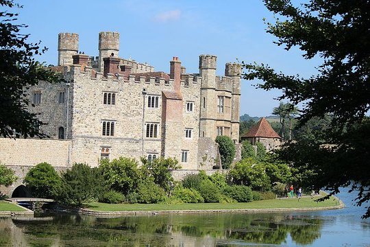 Kent : Gardens  Castles and Cathedrals : Private Driving Tour from London  Private Tours and Travel Guide Europe London CITY London Destination Tour