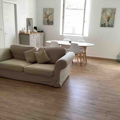 Profitez d'un logement élégant et central avec places de parking gratuites.<br /  Beau T2 de 50m en plein centre de Blanquefort Entire condo vacation rental 567811084438393617