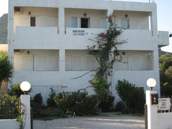 The location of the room is 15m away from the beach.<br /><br /><b>License numbe  Alexia Rooms Entire rental unit vacation rental 27362453