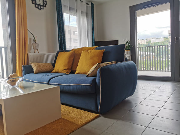 Goûtez l'élégance de ce logement au cœur du nouveau quartier de la Confluence. S Lyon, France Bel appartement à Lyon Confluence Entire condo vacation rental 553504189927848699