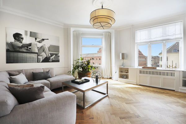 Nyd en stilfuld oplevelse i denne centralt beliggende bolig. 200 meter fra Nordh Charlottenlund, Denmark Smuk og lys lejlighed på Østerbro Entire condo vacation rental 627526624672633338