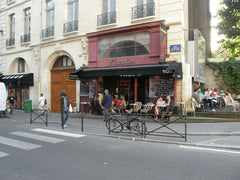 A quiet and comfortable 43-sqm flat for 1-5 people in a central and  lively area Paris, France 2-room apartment, central & quiet Entire rental unit vacation rental 781330