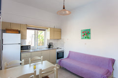 Fully-equipped Apartment with large sitting room, lots of balconies, fully-equip Royal Tunbridge Wells, United Kingdom Large Apartment with pool. Entire condo vacation rental 29867569