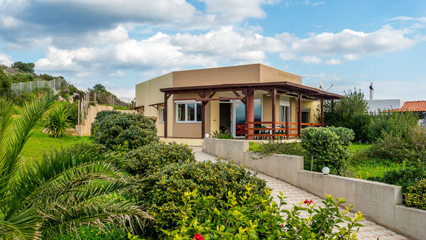 Just 200 meters from Tersanas beach is Villa Helen.<br />Quiet area  ,big enough Chania, Greece Quiet Villa in Tersanas 200 meters from the beach Entire villa vacation rental 31641568