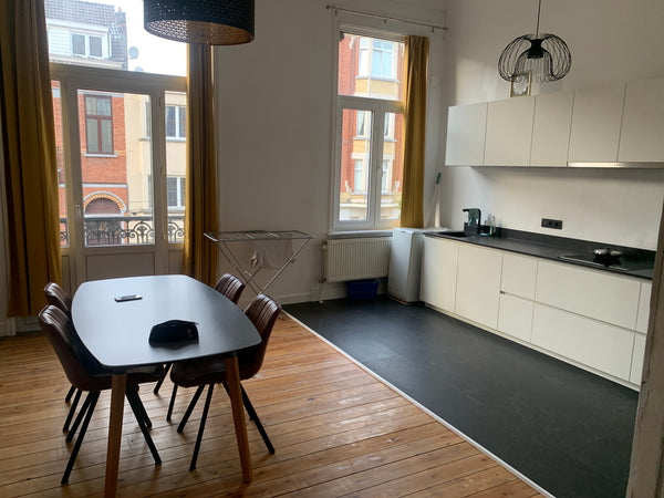 Goûtez l'élégance de ce logement au coeur de la commune d´Etterbeek.<br /><br />  Etterbeek: beautiful flat Entire rental unit vacation rental 19223258