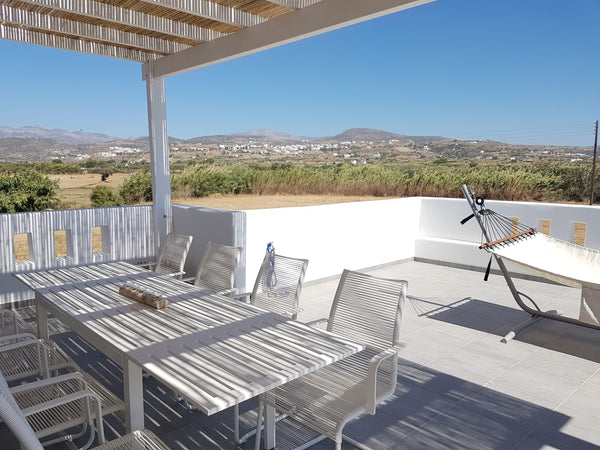 A bright and breezy, fully-equipped, summer home with minimalist decoration. <br Qatar The Lemon Tree Entire home vacation rental 21758220