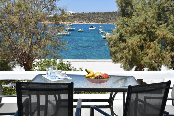 This property is one of the only free-standing residential ones in the bay of Al Greece Marousso's Seafront House Cycladic home vacation rental 37150457