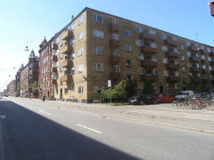 Indeholder alle moderne faciliteter til 4personer. Seperat køkken, bad med brus,  Kbh. City Luksus Penthouse m. altan 25% billigere. Entire rental unit vacation rental 28065600