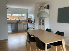 Dejligt 101m2 rækkehus med plads til hele familien med vestvendt have, og med di  Dejligt rækkehus med gratis parkering tæt på byen Entire townhouse vacation rental 50675828