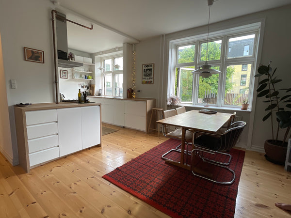 Spacious 3-room apartment centered at the vibrant Nørrebro area, Copenhagen 1 mi Copenhagen, Denmark Quiet spacious 3room apartment at vibrant Nørrebro Entire condo vacation rental 52419808