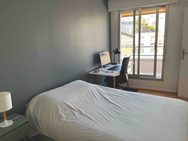 Appartement de 78 mètres carrés au 5ème étage avec ascenseur, disposant de 2 cha Paris, France Chambre privée Paris 12 à 2 mn métro ligne 1 Private room in rental unit vacation rental 29074724