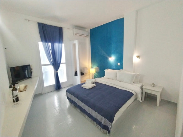 Its an appartment with Mediterranean architecture wich contains a queen size bed Perissa, Greece Mediterranean (n.2) appartment with pool use Private room in condo vacation rental 43775705